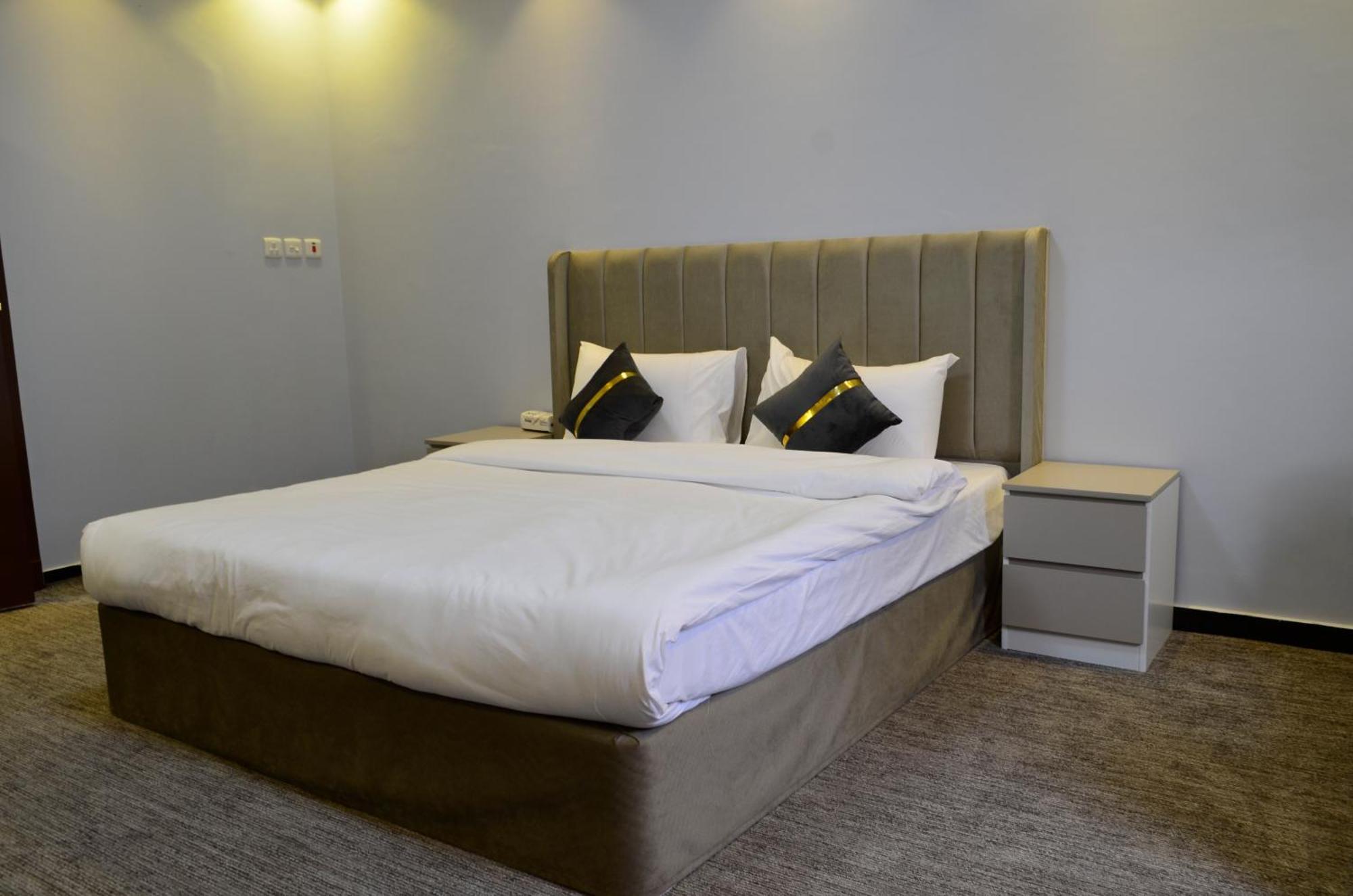 אל-מדינה Al Rayhan Suites מראה חיצוני תמונה